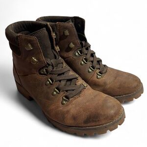 Timberland Women’s Dark Brown Lace-Up Boots size 7